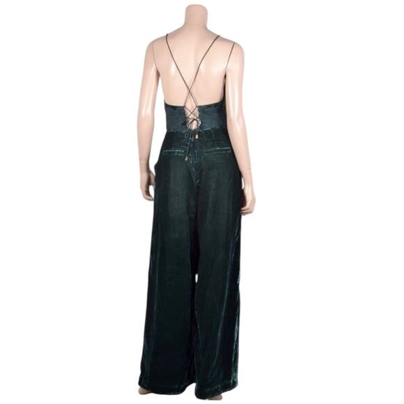 Free People Velvet Jumpsuit Wide Leg Emerald Green Size Medium Deep V Neck - Picture 10 of 10